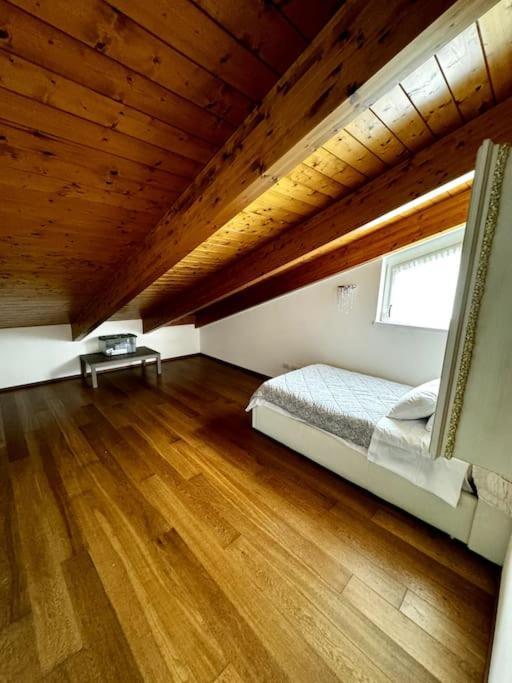 Joy Apartment Mezzegra Екстер'єр фото